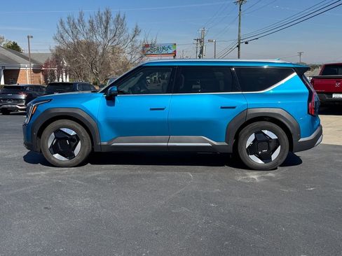 Certified 2026 Kia EV9 Wind image 6