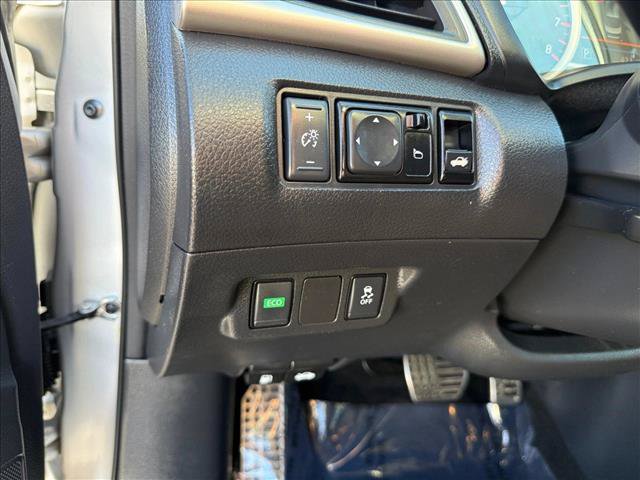 Used 2019 Nissan Sentra SV FWD image 18