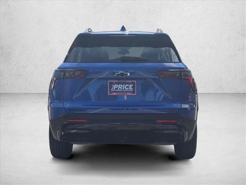 Used 2025 Chevrolet Equinox RS FWD image 7