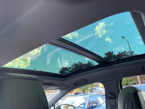 Used 2024 Audi Q4 e-tron Premium Plus w/ Premium Plus image 20