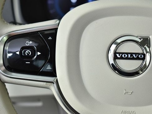 Certified 2024 Volvo XC90 B5 Core w/ Climate Package image 11