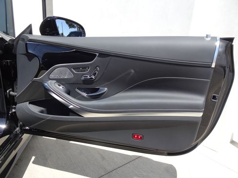 Used 2020 Mercedes-Benz S 560 4MATIC Coupe image 13