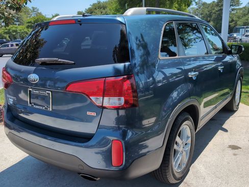 Used 2014 Kia Sorento LX FWD image 10