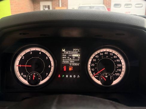 Used 2017 RAM 1500 Express AWD/4WD image 7