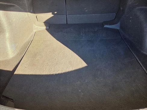 Used 2023 Toyota Corolla LE image 5