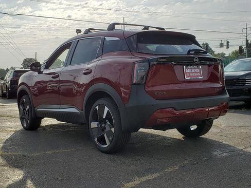 New 2026 Nissan Kicks SR w/ Cold Weather Package AWD/4WD image 4