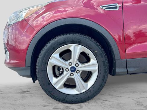 Used 2015 Ford Escape SE w/ Equipment Group 201A AWD/4WD image 12