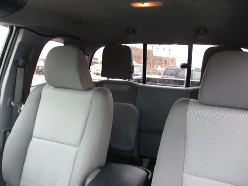 Used 2013 Toyota Tacoma 4x4 Access Cab w/ SR5 Pkg image 14