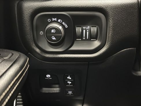 Used 2025 RAM 1500 Laramie w/ Bed Utility Group AWD/4WD image 38