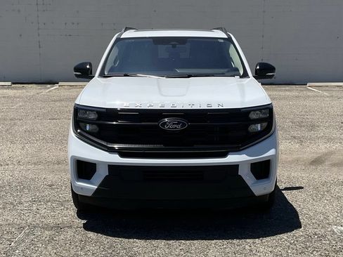 Used 2025 Ford Expedition Max Active AWD/4WD image 9
