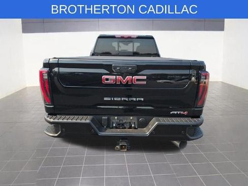 Used 2024 GMC Sierra 3500 AT4 w/ AT4 Premium Plus Package AWD/4WD image 9