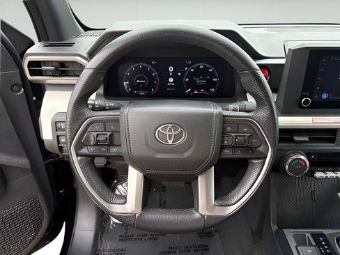 Used 2024 Toyota Tacoma TRD Off-Road AWD/4WD image 18