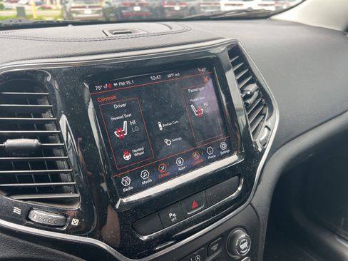 Used 2020 Jeep Cherokee Limited AWD/4WD image 10