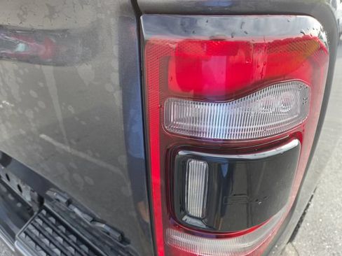 Used 2021 RAM 1500 Big Horn AWD/4WD image 18