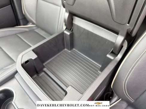 Used 2024 Chevrolet Tahoe Premier w/ Premium Package 2 AWD/4WD image 17