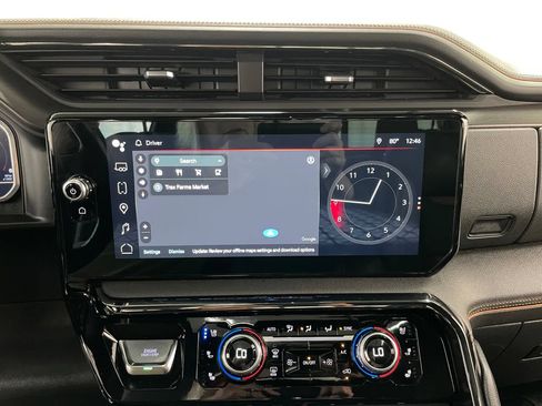Certified 2022 GMC Sierra 1500 AT4 w/ AT4 Premium Package AWD/4WD image 3