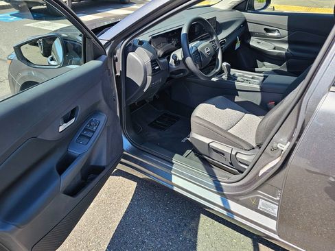 New 2026 Nissan Sentra SV w/ Floor Mat Package FWD image 13