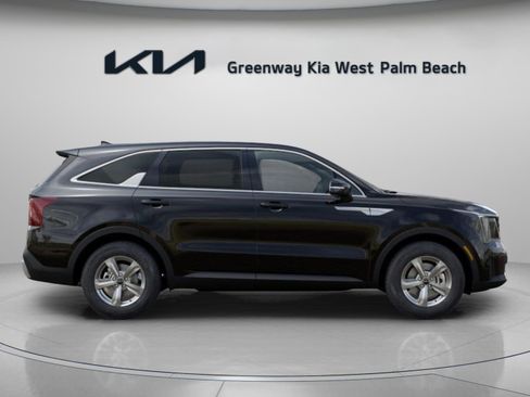 New 2026 Kia Sorento LX image 9