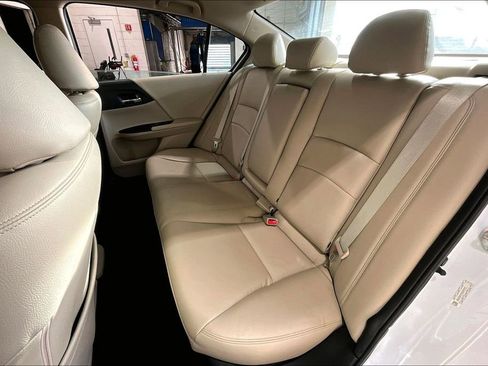 Used 2014 Honda Accord LX image 31