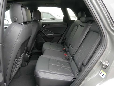 Used 2025 Audi Q3 2.0T Premium w/ Convenience Package AWD/4WD image 8