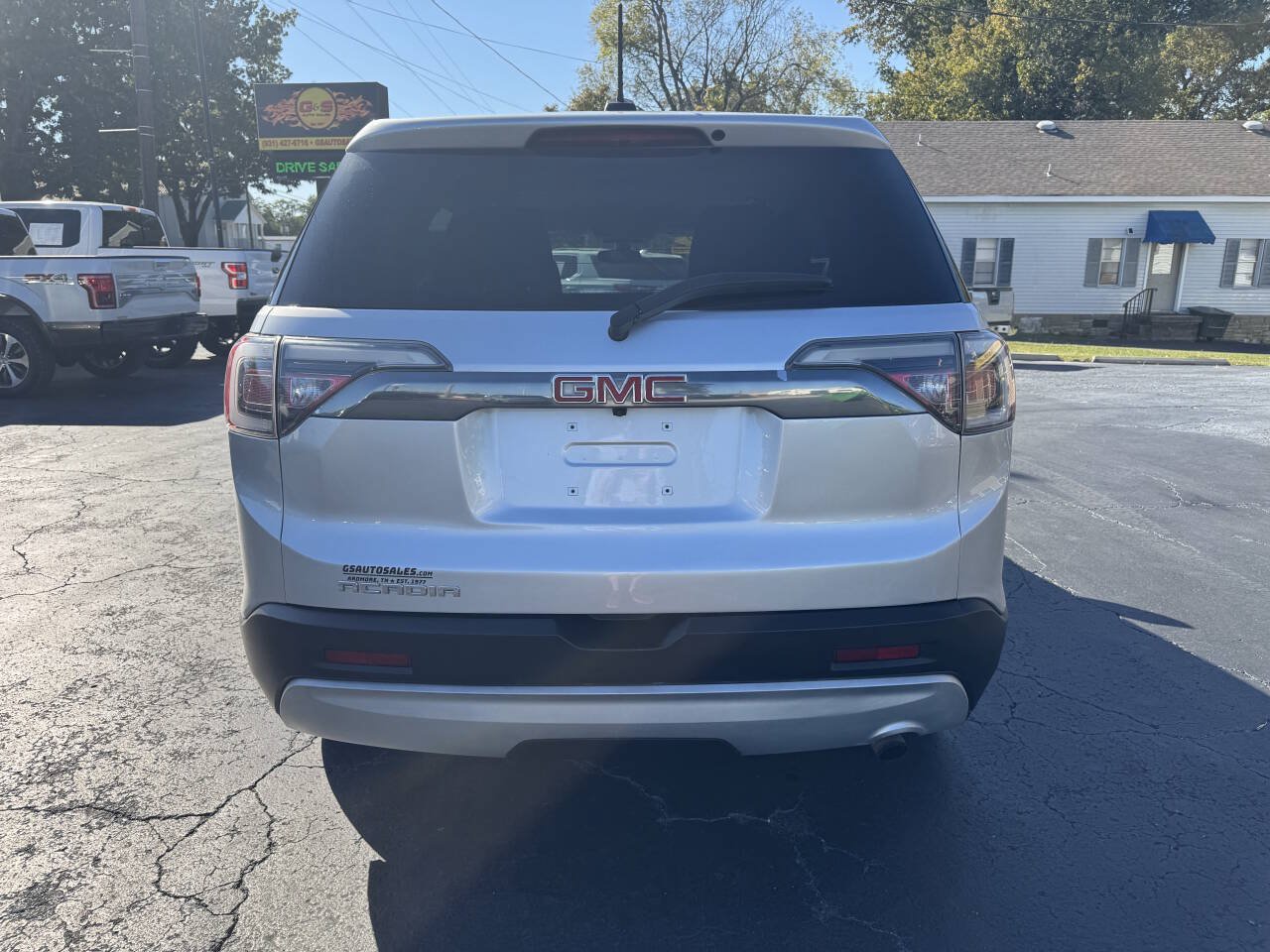 Used 2019 GMC Acadia SLE w/ LPO, Black Accent Package FWD image 5
