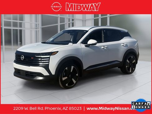 Certified 2025 Nissan Kicks SR image 1