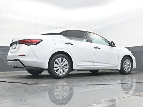 New 2025 Nissan Sentra S image 27