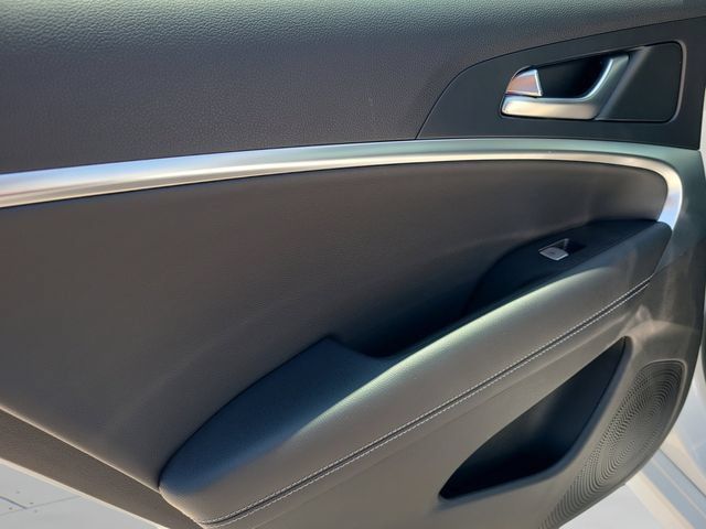 Used 2026 Genesis G70 2.5T RWD image 11