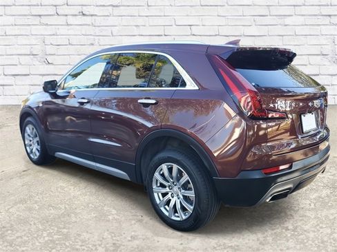 Certified 2022 Cadillac XT4 Premium Luxury w/ Enhanced Visibility Package image 2