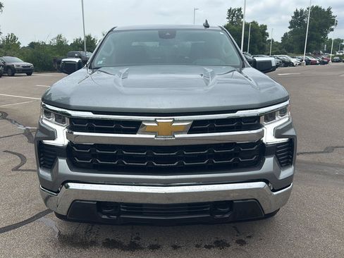 Used 2024 Chevrolet Silverado 1500 LT AWD/4WD image 8