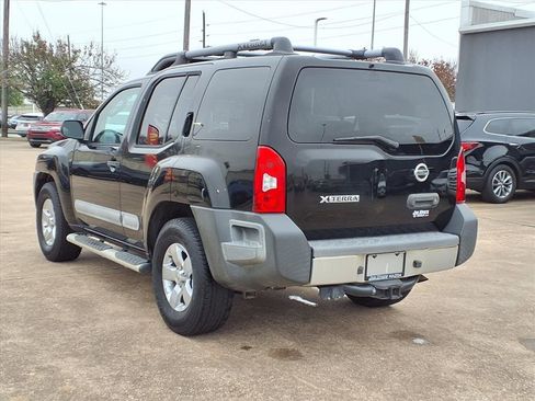 Used 2011 Nissan Xterra S w/ 4X2 Value Package image 3
