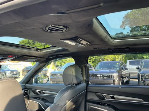 Certified 2025 Kia Telluride SX Prestige X-Line AWD/4WD image 12