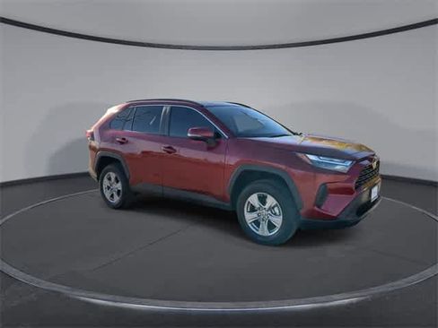 Used 2025 Toyota RAV4 XLE image 2