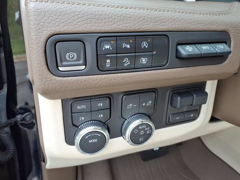 Used 2023 GMC Yukon XL Denali w/ Max Trailering Package AWD/4WD image 26