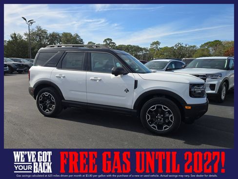 New 2025 Ford Bronco Sport Outer Banks w/ Outer Banks Tech Package+ AWD/4WD image 2