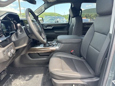 New 2025 Chevrolet Silverado 1500 LT w/ Z71 Off-Road Package image 15