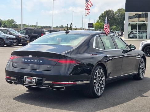 Used 2025 Genesis G90 3.5T AWD/4WD image 4