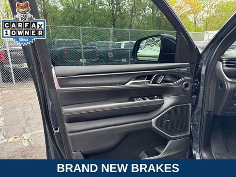 Used 2023 Jeep Wagoneer 4WD w/ Premium Group I image 37