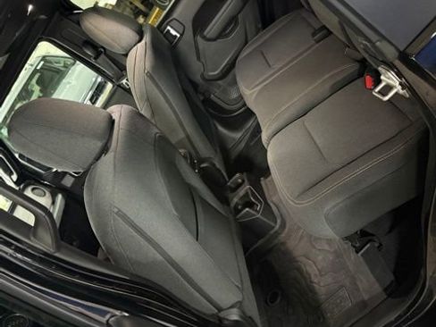 Used 2024 Jeep Wrangler Willys image 16