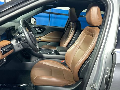 Used 2023 Lincoln Aviator Reserve w/ Elements Package Plus image 13