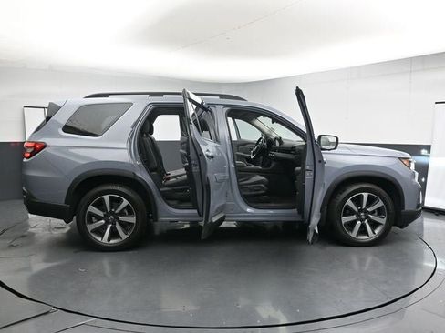 Used 2023 Honda Pilot Elite image 36