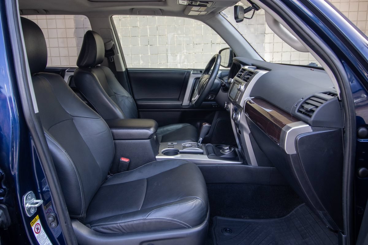 Used 2016 Toyota 4Runner Limited AWD/4WD image 24