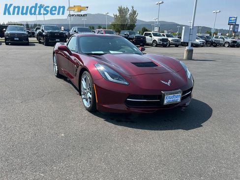 Used 2019 Chevrolet Corvette Stingray Coupe w/ 1LT RWD image 1