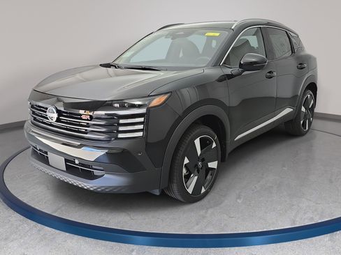 New 2026 Nissan Kicks SR FWD image 1