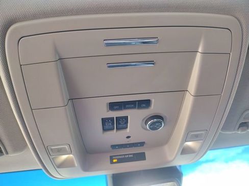 Used 2019 GMC Yukon XL Denali w/ Open Road Package image 44