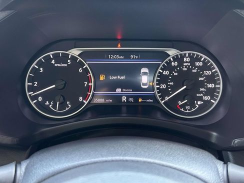Used 2025 Nissan Sentra SV FWD image 25