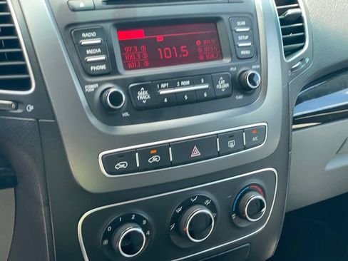 Used 2014 Kia Sorento LX AWD/4WD image 21