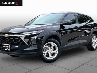 Used 2025 Chevrolet Trax LS w/ LS Convenience Package