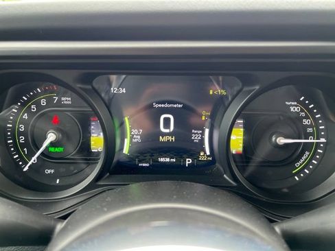 Certified 2025 Jeep Wrangler Unlimited Sahara AWD/4WD image 20