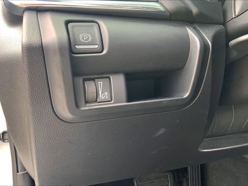 Used 2022 Cadillac CT4 Luxury w/ Sun And Sound Package RWD image 33